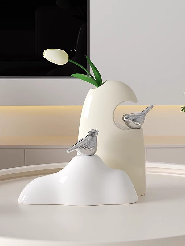 Original design art cream style bird table decorations